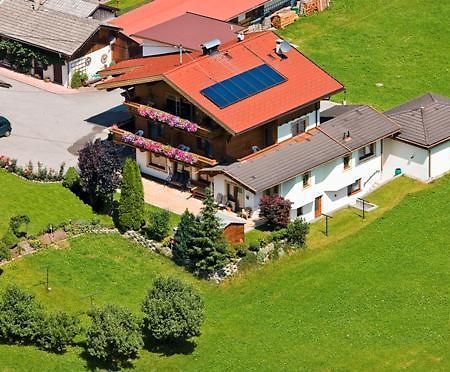 Pension Klampferer Neustift im Stubaital Exterior photo
