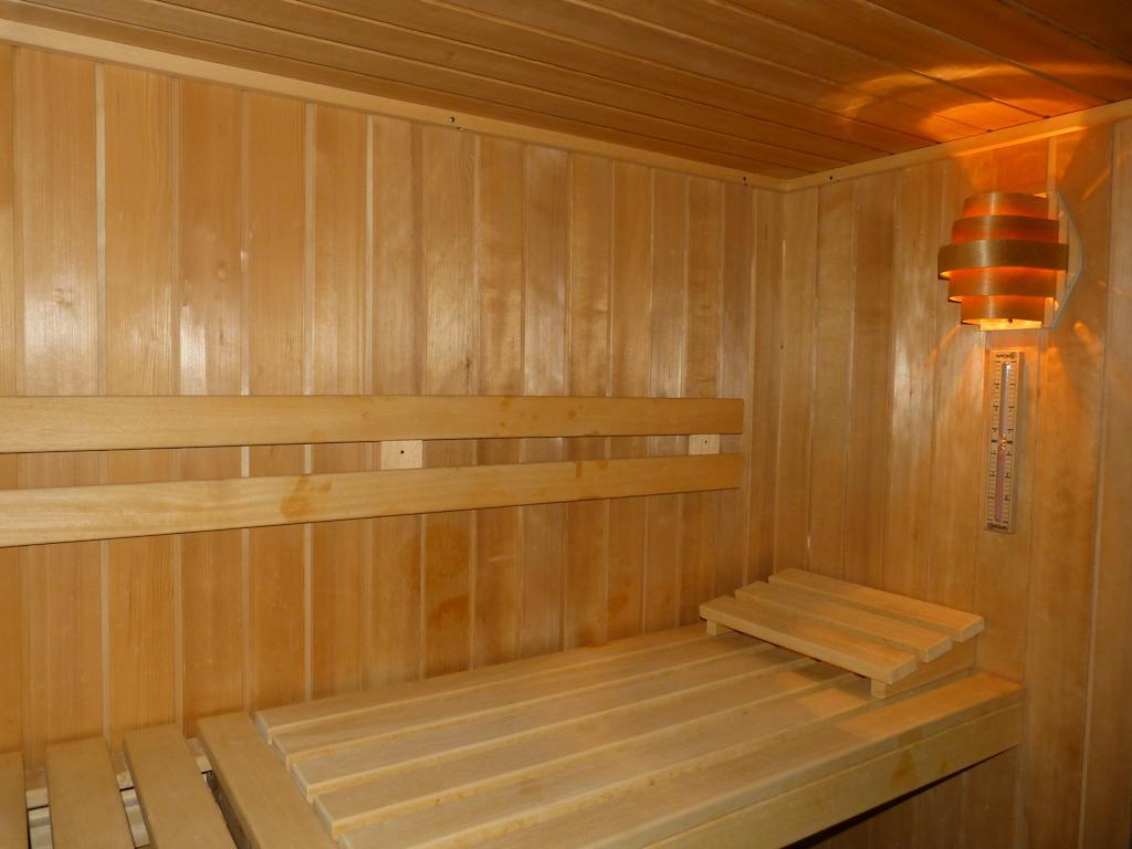 Pension Klampferer Neustift im Stubaital Exterior photo