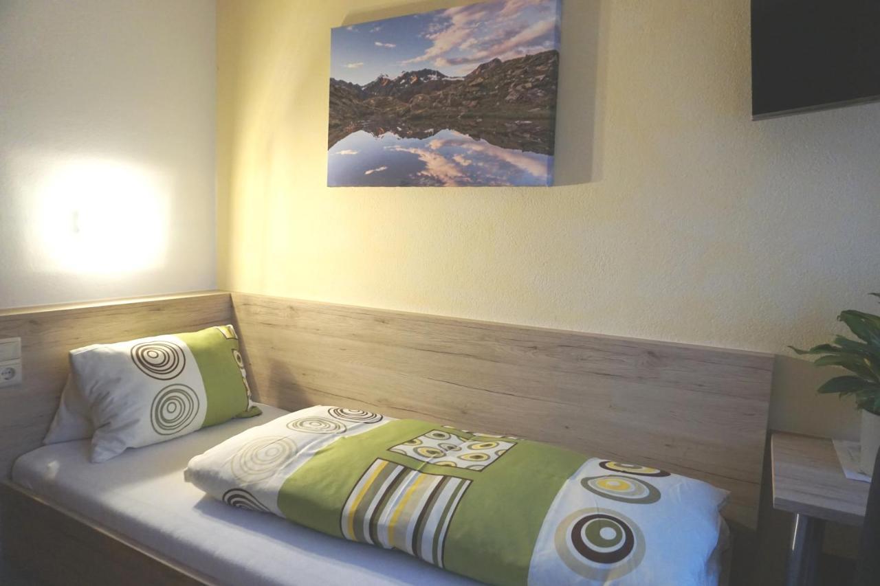 Pension Klampferer Neustift im Stubaital Exterior photo