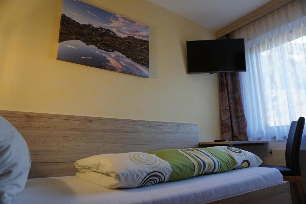 Pension Klampferer Neustift im Stubaital Exterior photo