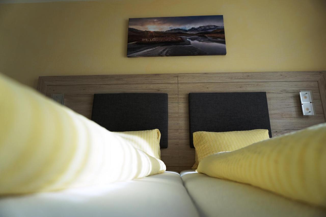 Pension Klampferer Neustift im Stubaital Exterior photo